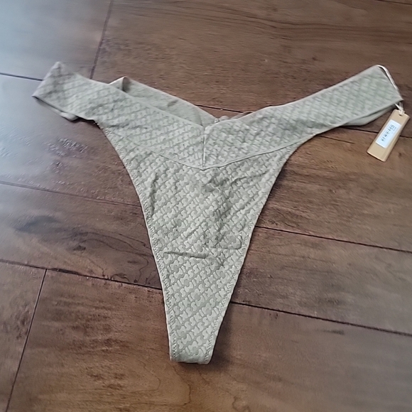 Lot 2 Skims Panties Soft Smoothing Thong String Bikini Size 4X Quality Comfort - Picture 3 of 4